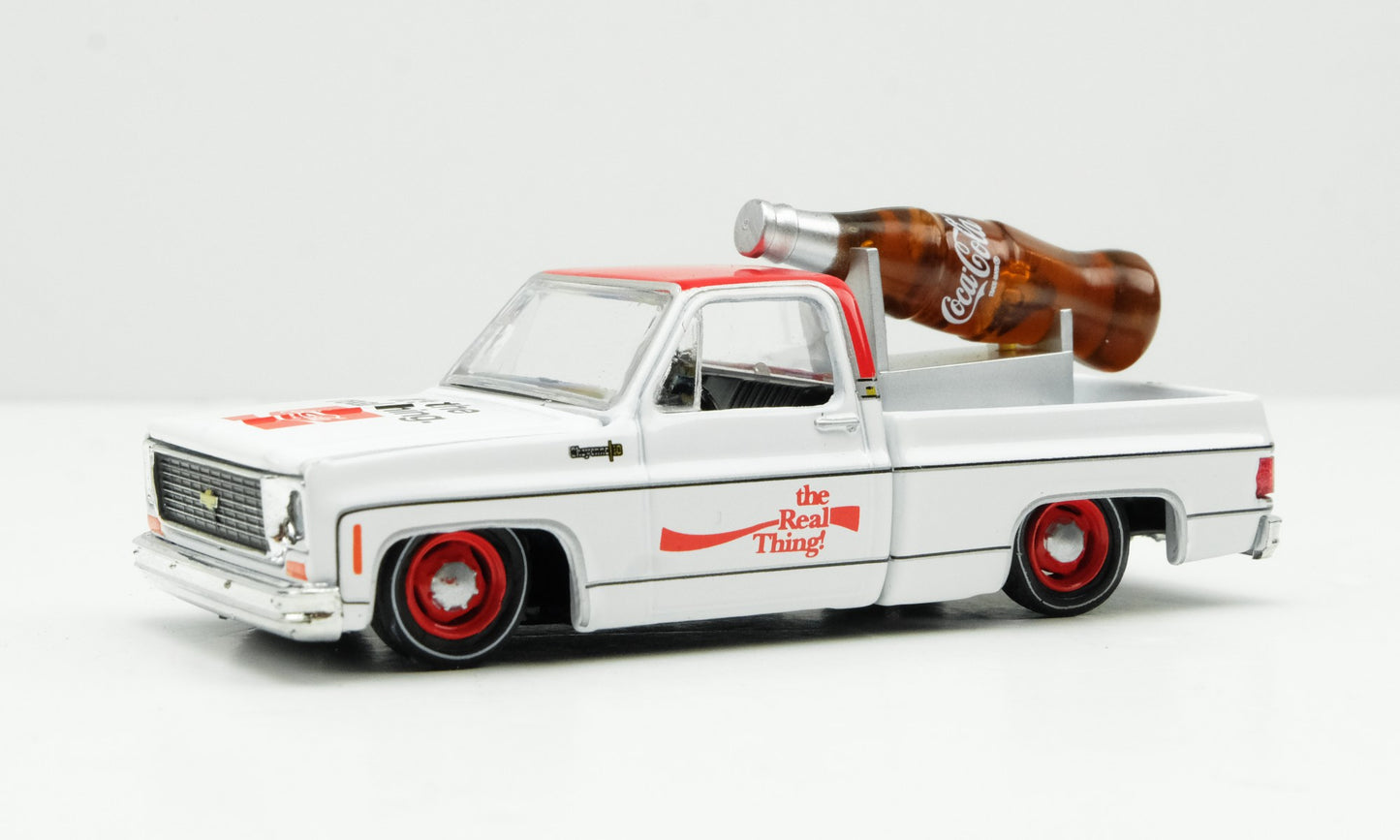 M2 Machines Coca-Cola 1973 Chevrolet Cheyenne 10
