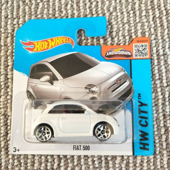 HE Hotwheels HW City Fiat 500 (Short Card)