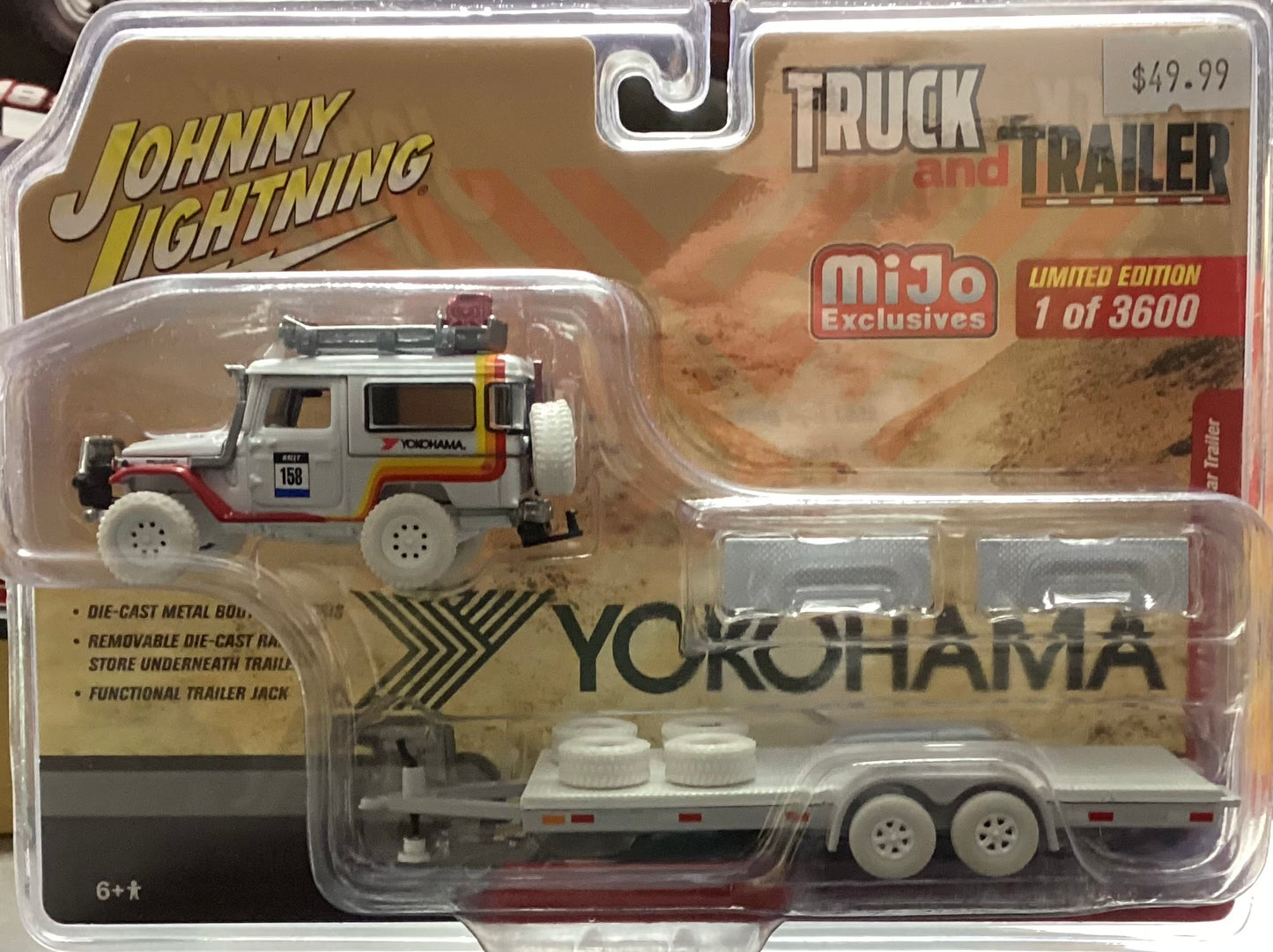 HE Johnny Lightning 1980 Toyota Land Cruiser With Open Car Trailer (Chase)