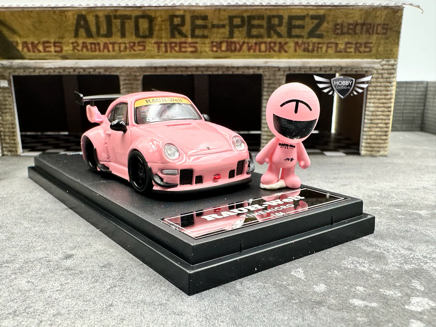 TimeMicro Raul-Welt Pink Q Porsche Action Figure Edition HE