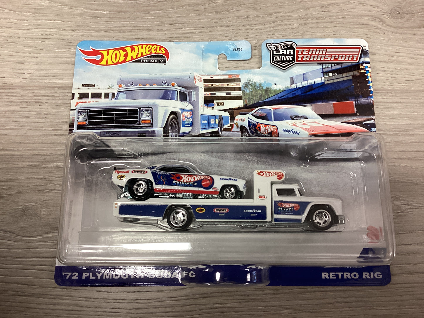 HE Hot Wheels Car Culture Team Transporter ‘72 Plymouth Cuda FC Retro Rig