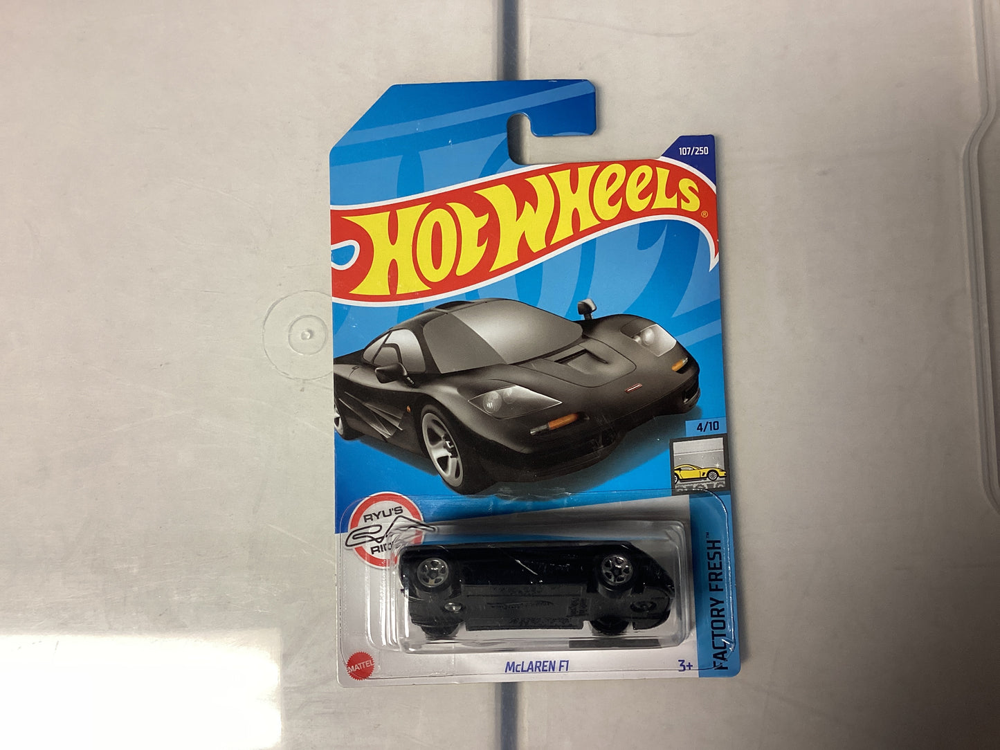 HE Hot Wheels Factory Fresh McLaren F1