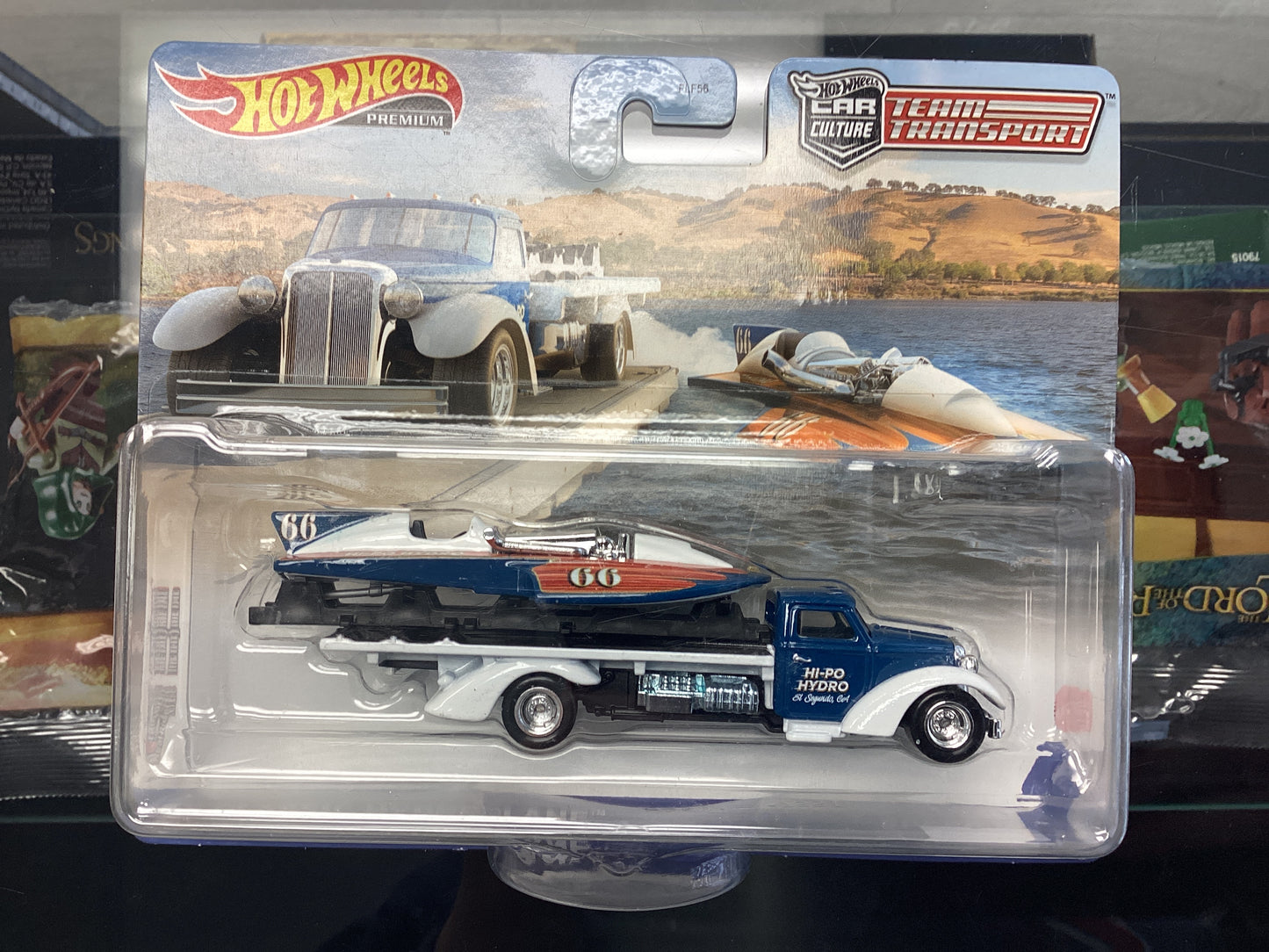 HE HotWheels Team Transporter HW Classic HydroPlane Speed Waze