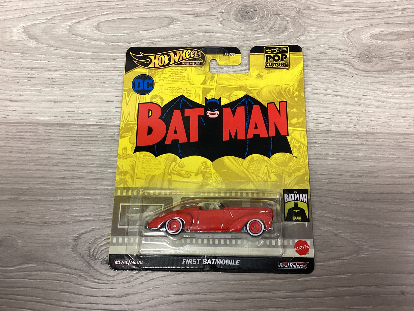HE Hot Wheels Pop Culture Bat Man First Batmobile