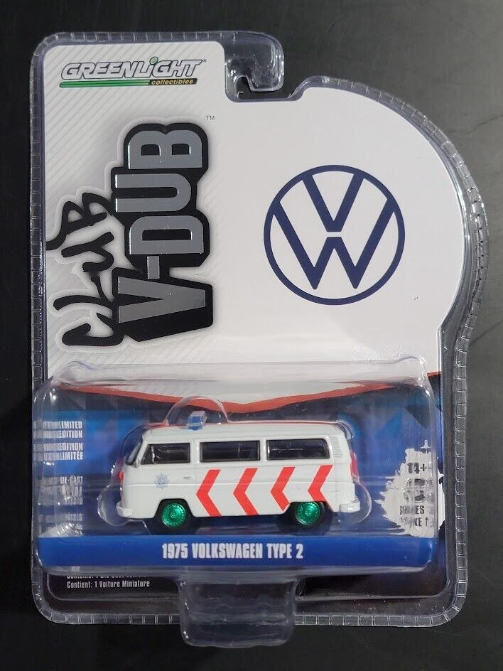 Green Light Club V-Dub 1975 Volkswagen Type 2 (Chase)