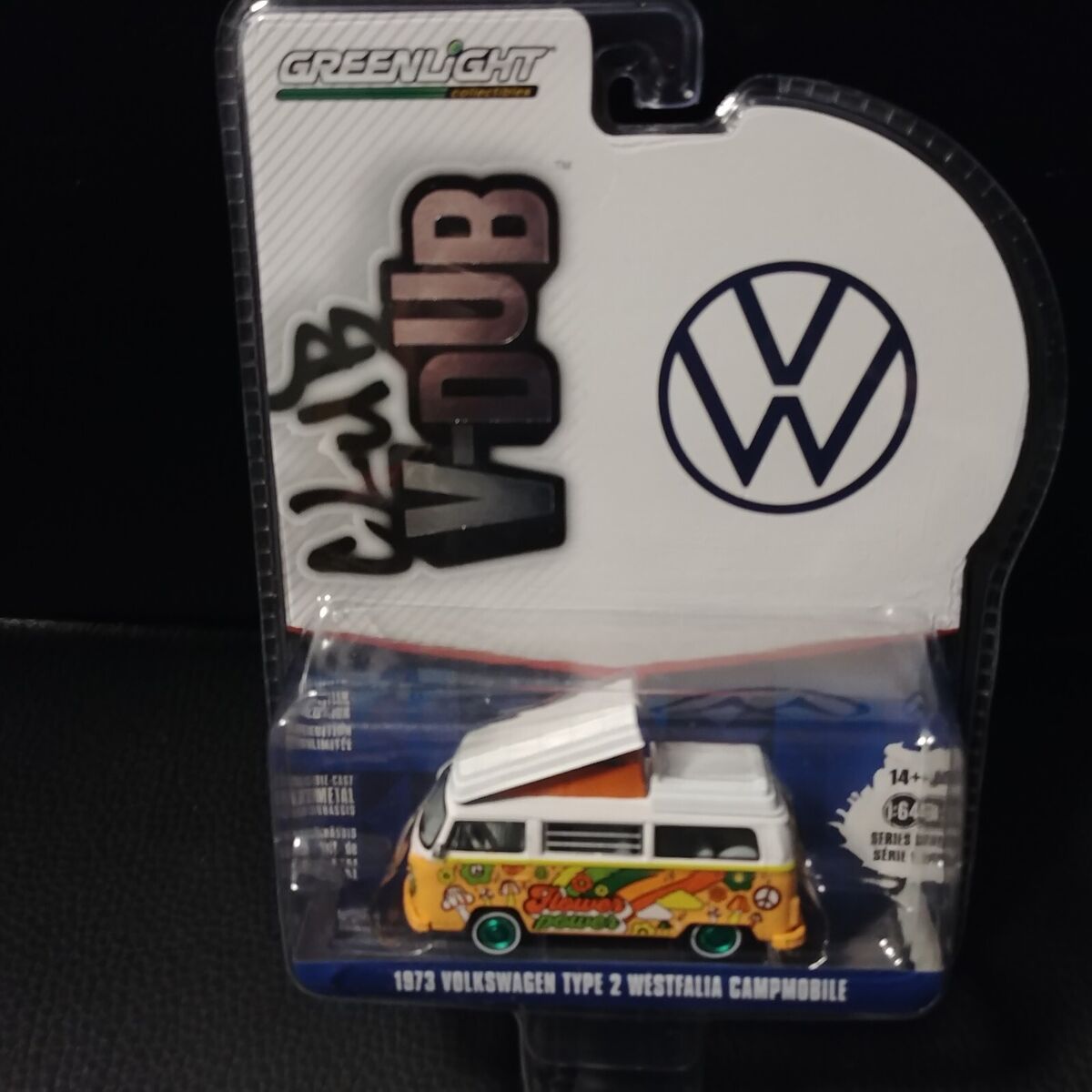 Green Light Club V-Dub 1973 Volkswagen Type 2 Westfalia Campmobile (Chase)