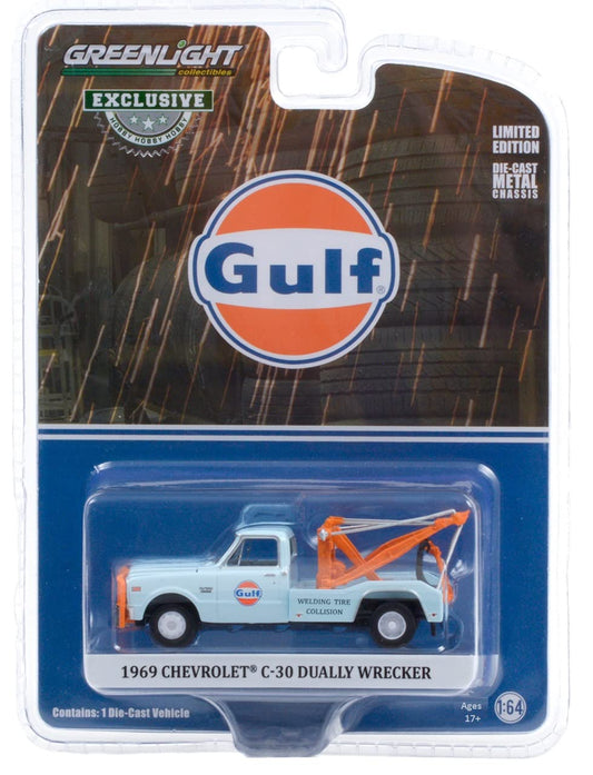 30275 Greenlight 1969 Chevrolet C-30 Tow Truck - Gulf Oil Diecast 1:64 Model
