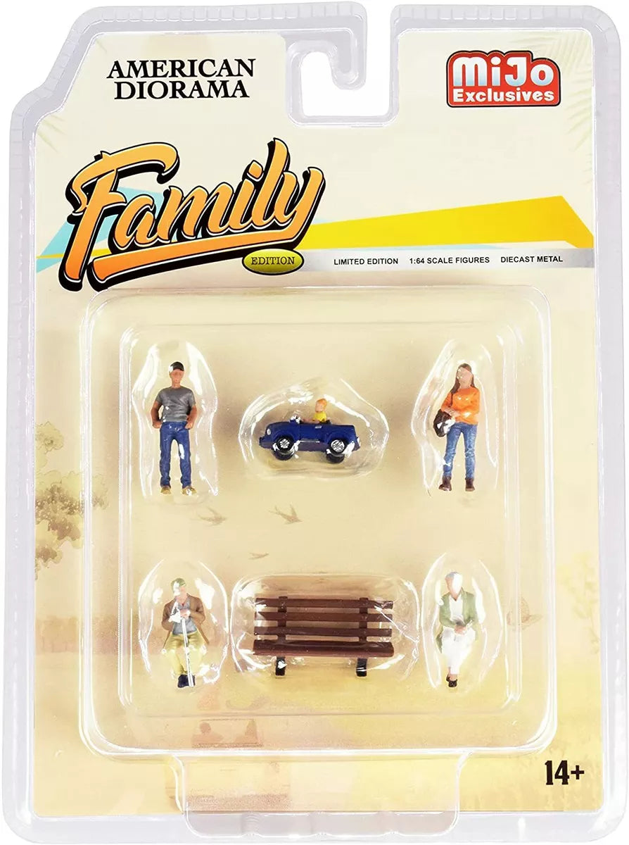 HE American Diorama Family Edition