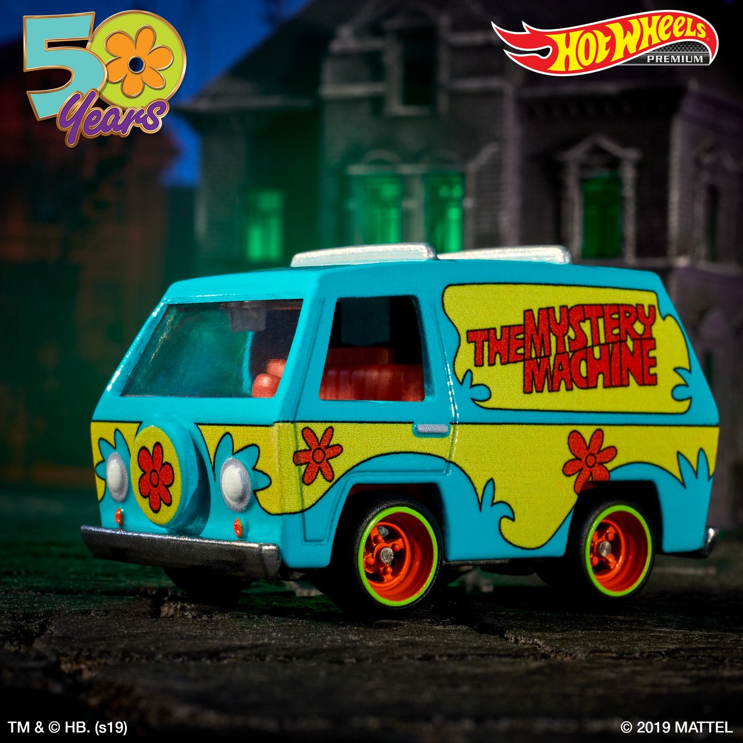 HotWheels Premium Scooby-Doo! The Mystery Machine