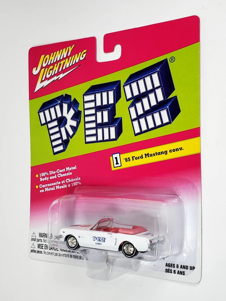 Johnny Lightning Pez ‘65 Ford Mustang Conv.