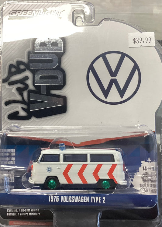 Green Light Club V-Dub 1975 Volkswagen Type 2 (Chase)