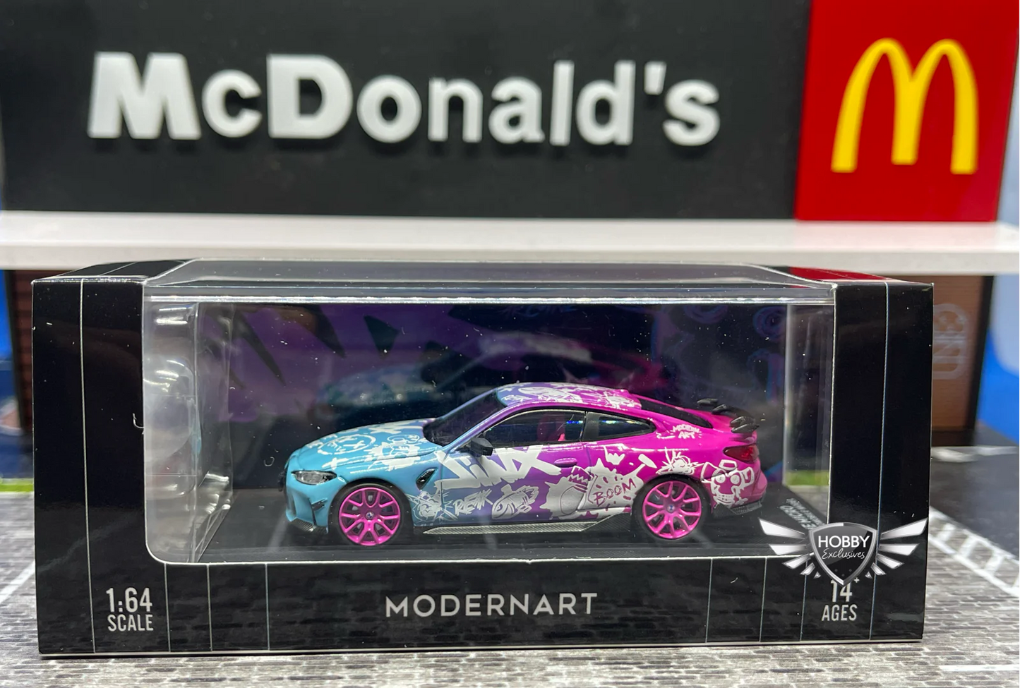 Modernart BMW M4 Jinx Blue Pink Doll Edition HE