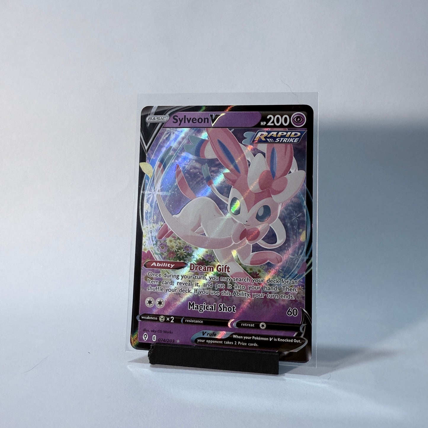 Sylveon V 074/203