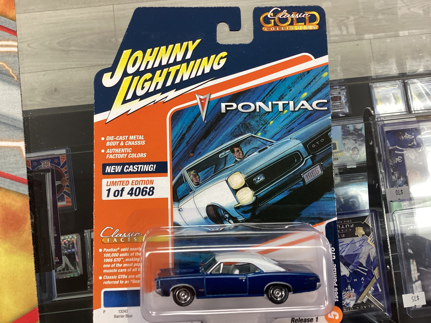HE Johnny Lightning 1966 Pontiac GTO Version A
