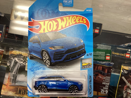 HE HotWheels Factory Fresh ‘17 Lamborghini Urus
