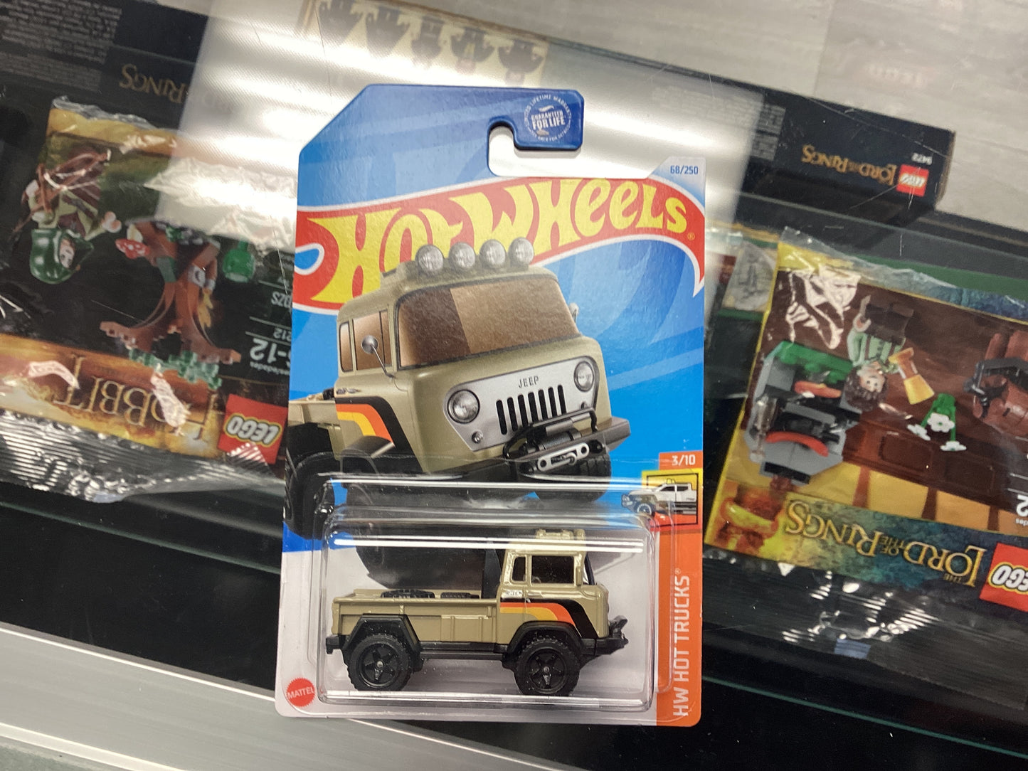 HE HotWheels Hw Hot Trucks ‘57 Jeep Fc