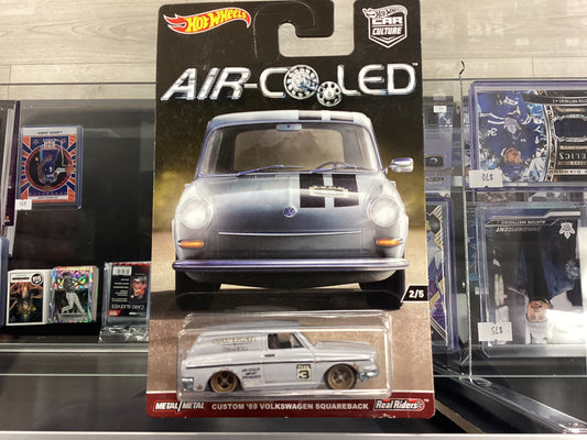 HE Hot Wheels Air-Cooled Custom ‘69 Volkswagen SquareBack
