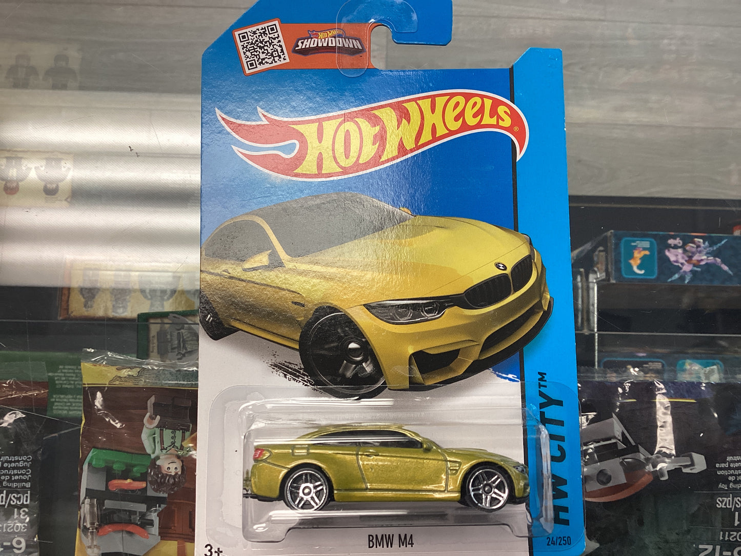 HE HotWheels HW City BMW M4