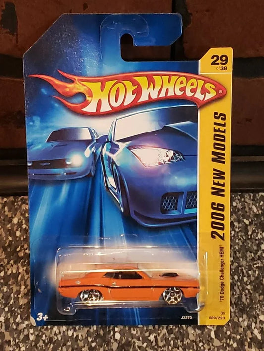 Hot Wheels 2006 Models Series '70 Dodge Challenger Hemi Orange